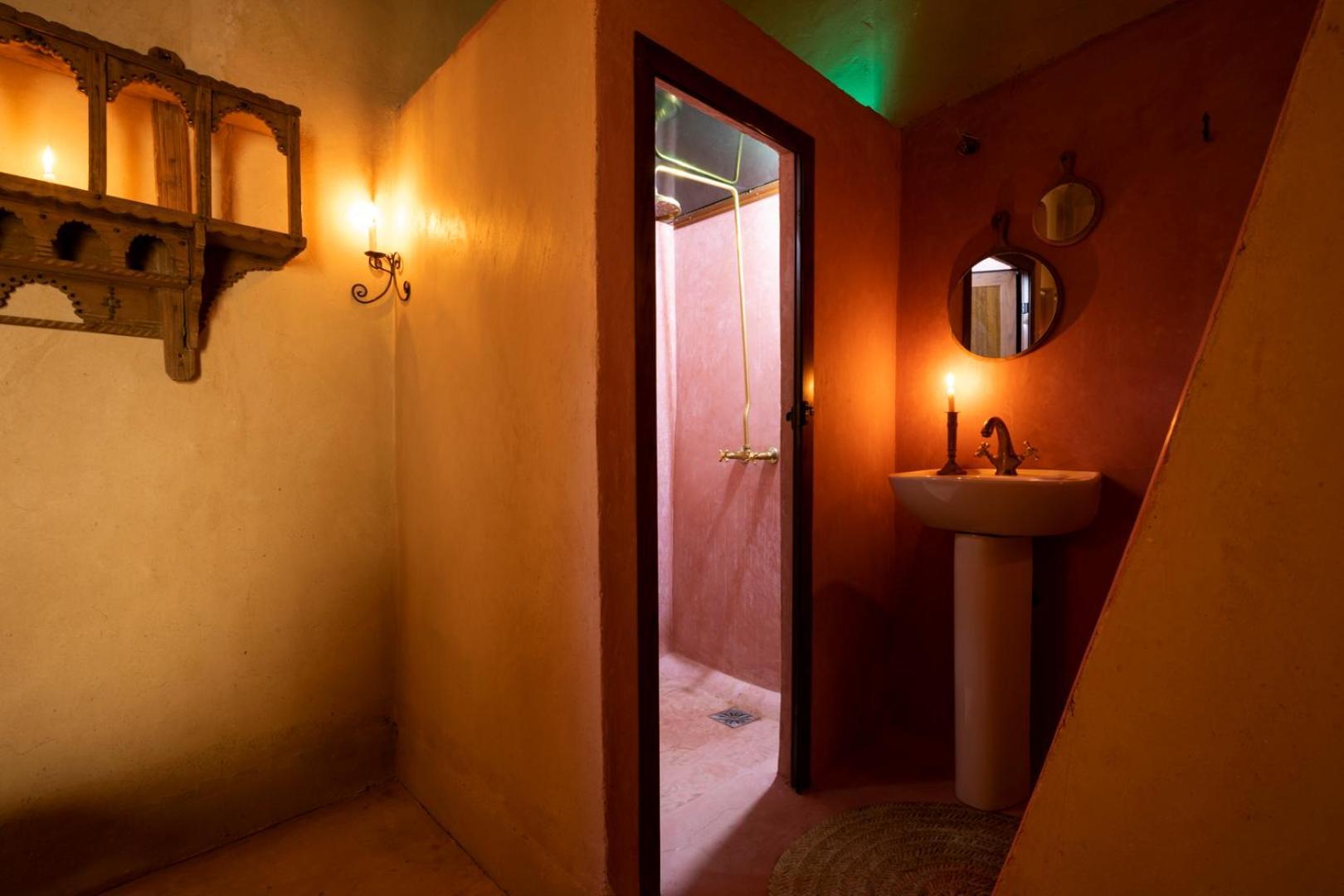 Kasbah Tebi Acomodação com café da manhã Ait Benhaddou Exterior foto